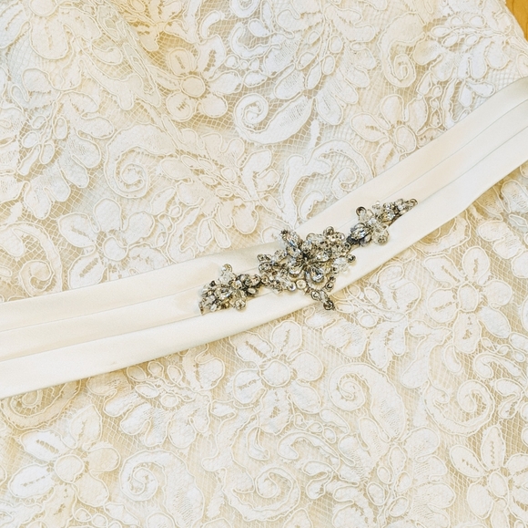 Kenneth Winston - 1501 Lace Wedding Dress - Picture 3 of 8